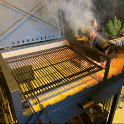 Alternative view of Barbacoa con techo Delta