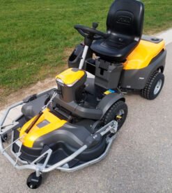 Rider Cortacésped de corte frontal 4x4 Stiga Park 700 WX + Combi PRO 110 Q Plus 110cm 586cc 20HP