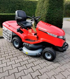 Alternative view of Tractor cortacésped Honda HF 2625 HTE 122CM 22HP
